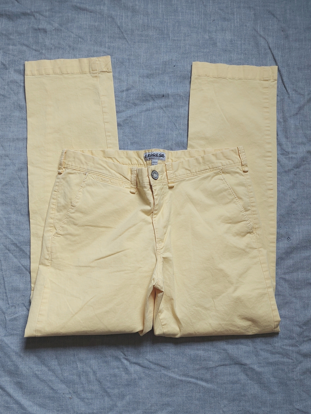 Express Men's Chino Pants in Light Yellow